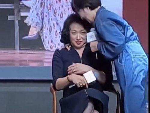 娱乐吃瓜酱分手阴阳怪气,阴阳怪气背后的真相揭秘